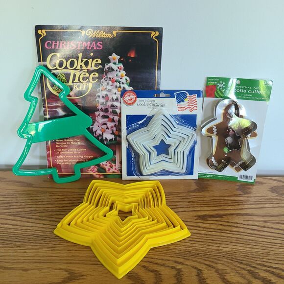Vintage Christmas Cookie Cutter Bundle - Wilton Stars, Tree, Gingerbread Man - Picture 2 of 10